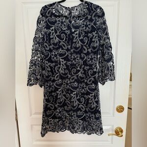 MARINA Navy Floral Lace Long Sleeve Dress
Get ready for the Holidays!!!!